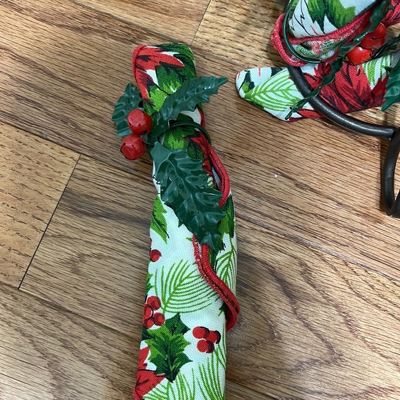 Tableware - Picture 2 of 2